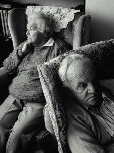 senior-couple-in-chairs